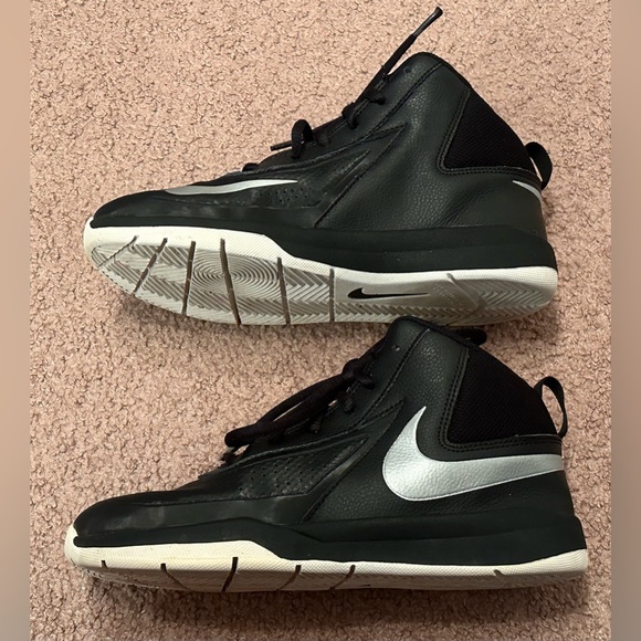 Nike Team Hustle D7 Retro Black Basketball High Top Shoes Athletic Sneakers 3Y - Picture 10 of 14